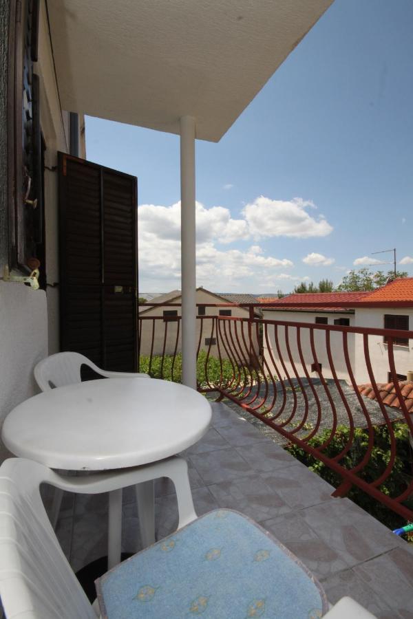 Apartments With A Parking Space Starigrad, Paklenica - 6431 Ngoại thất bức ảnh